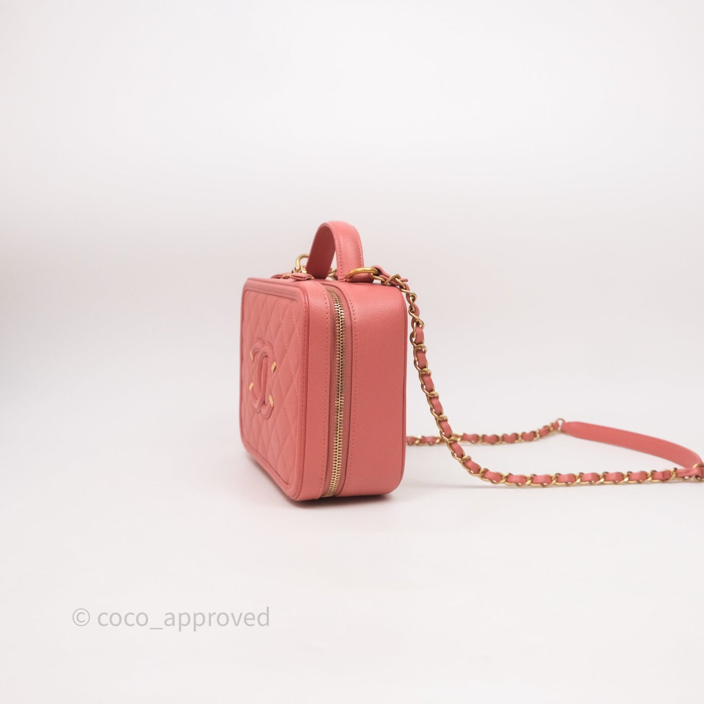 Chanel Medium CC Filigree Vanity Case Quilted Pink Caviar Aged Gold Hardware