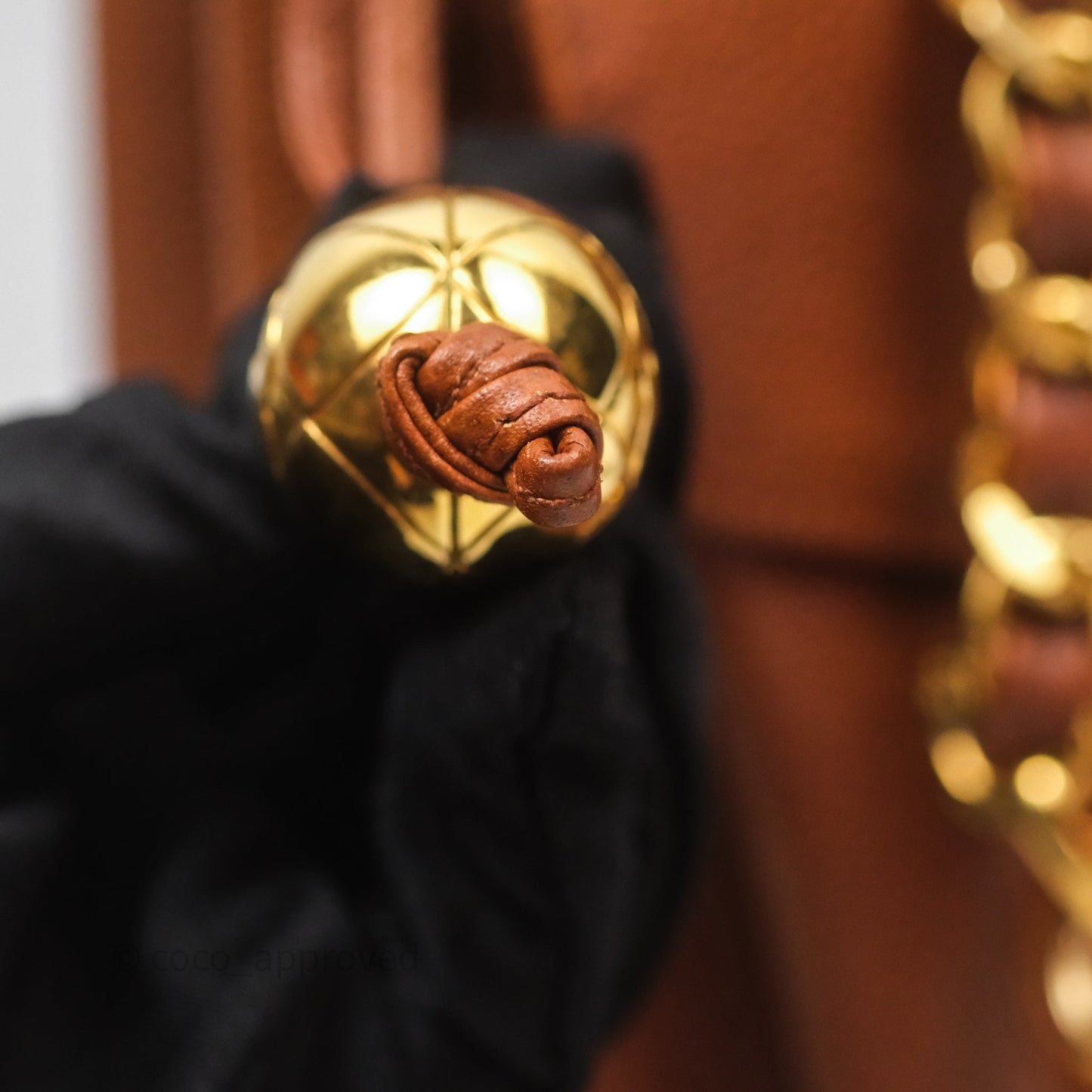 Chanel Vintage Tote Caramel Caviar 24K Gold Hardware