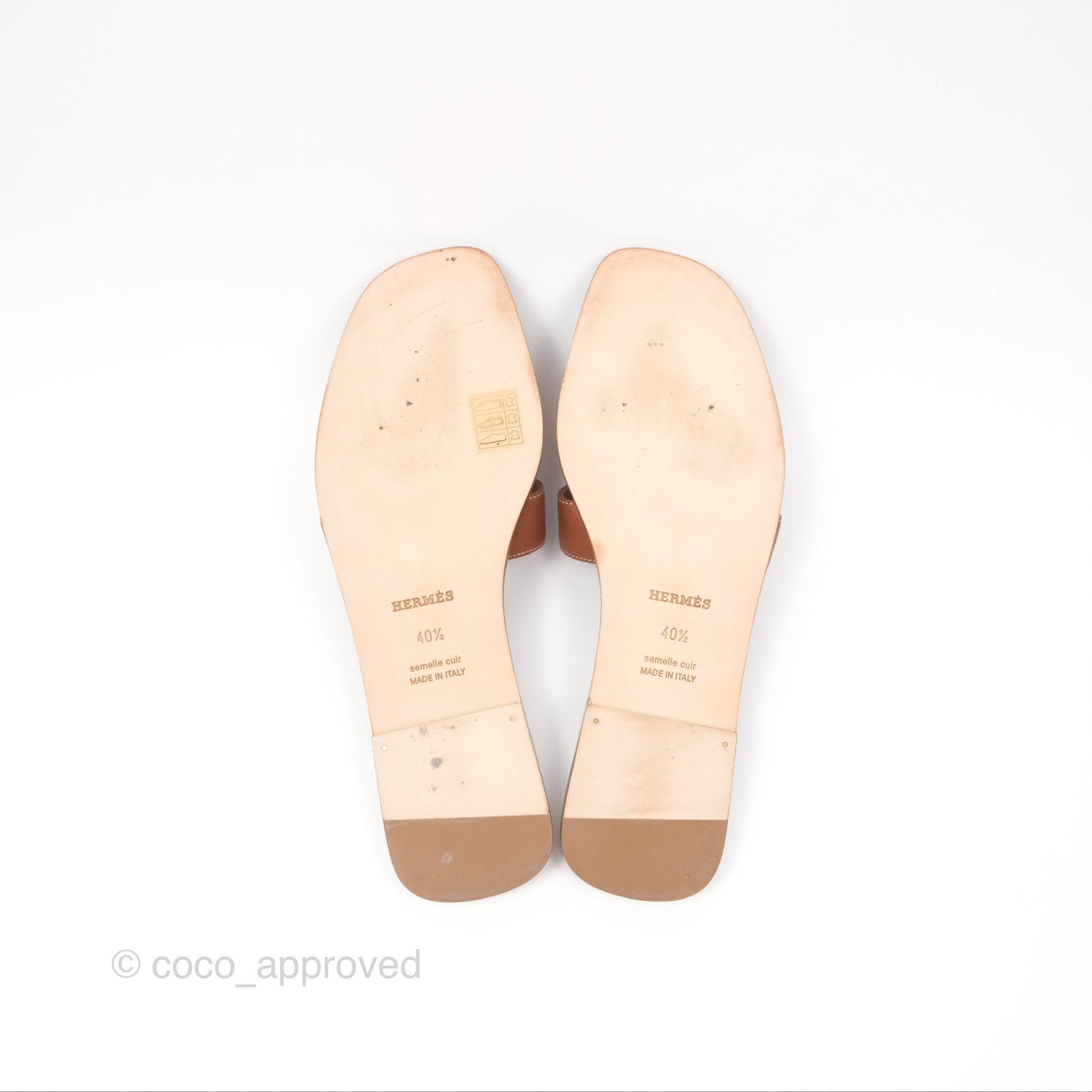 Hermès Oran Sandals in Gold Size 40.5