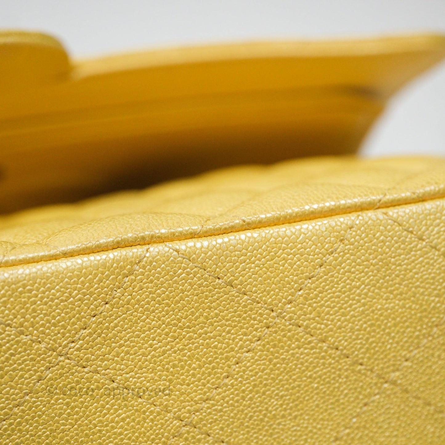 Chanel Classic M/L Medium Flap Quilted Iridescent Yellow Caviar Gold Hardware