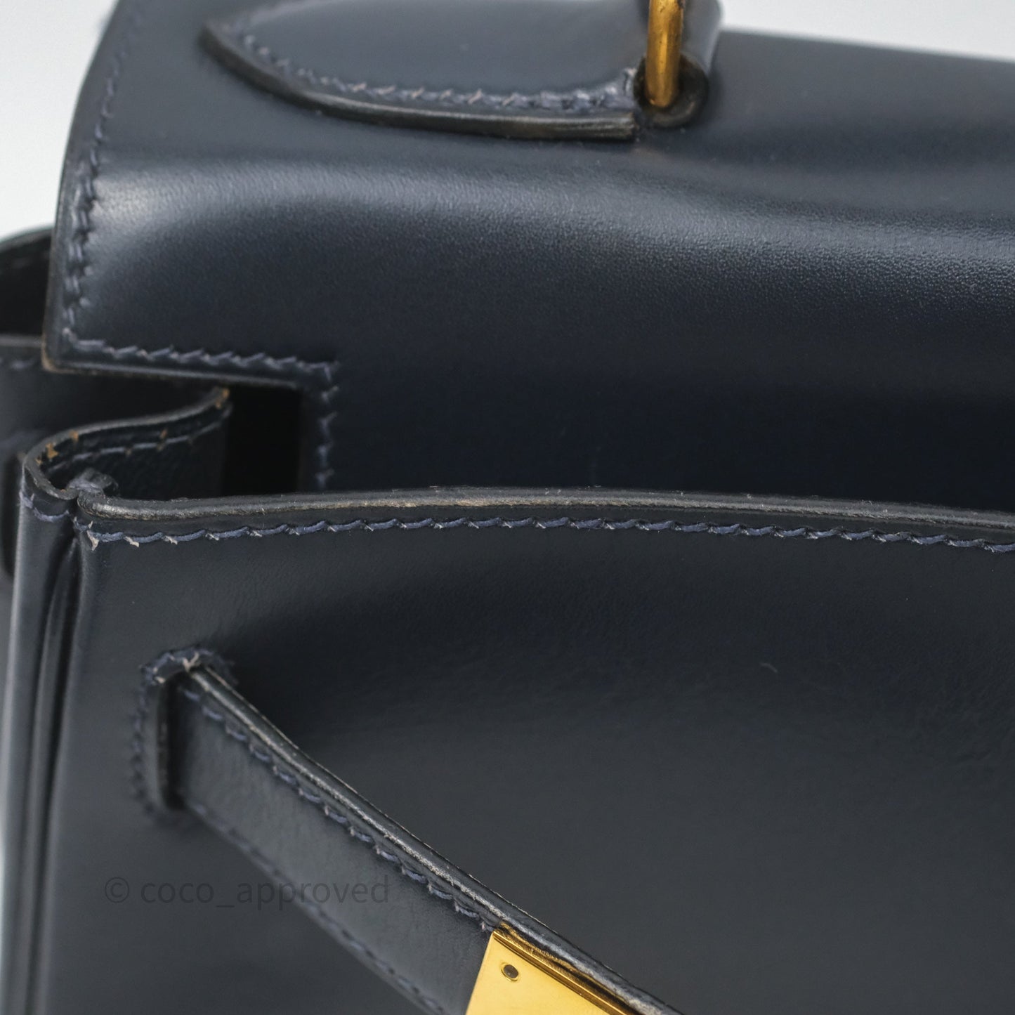 Hermès Vintage Kelly 28 Retourn Navy Box Leather Gold Hardware