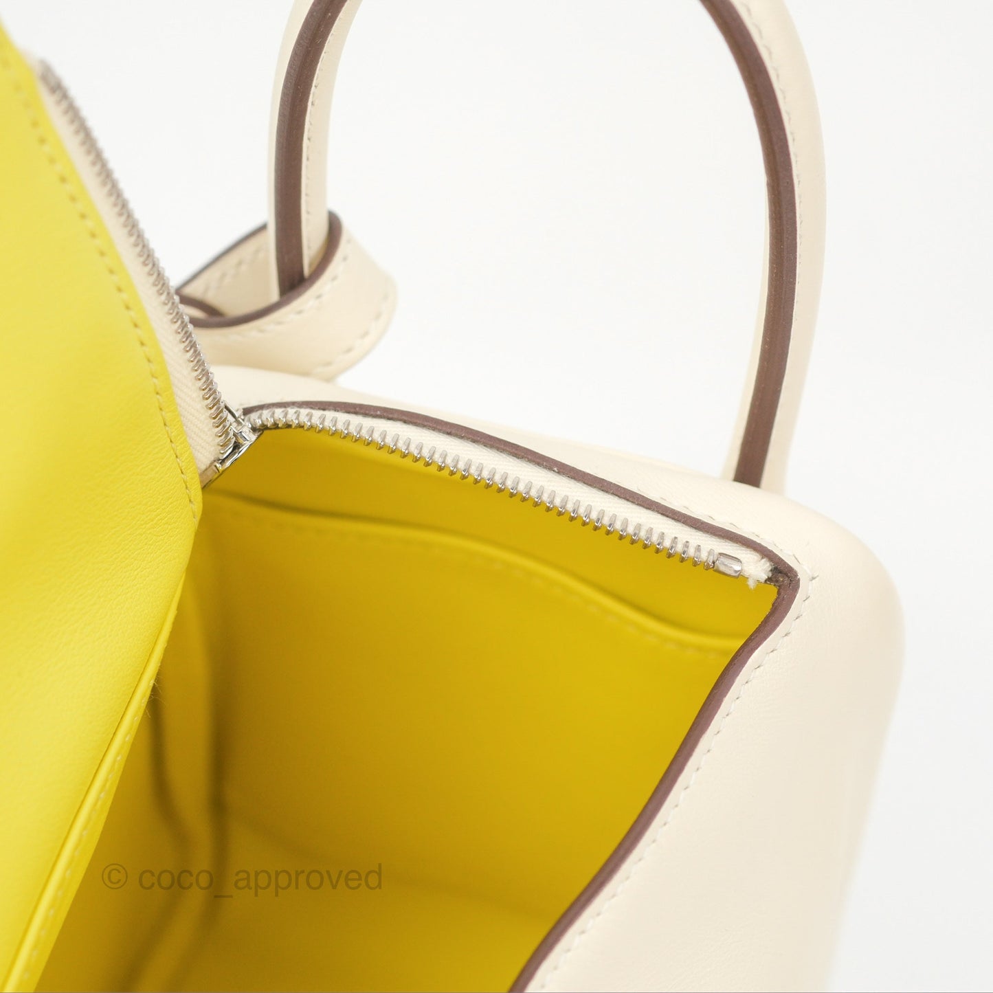 Hermès Mini Lindy 20 Nata/ Lime Swift Palladium Hardware