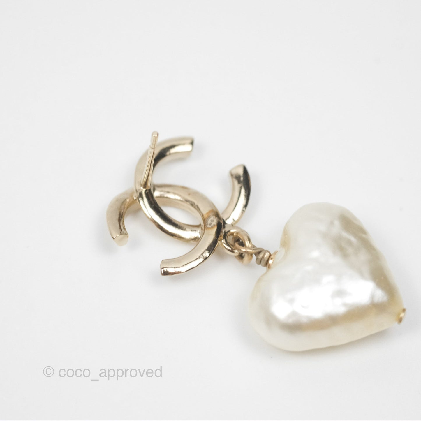 Chanel CC Pearl Heart Drop Earrings Gold Tone 22C