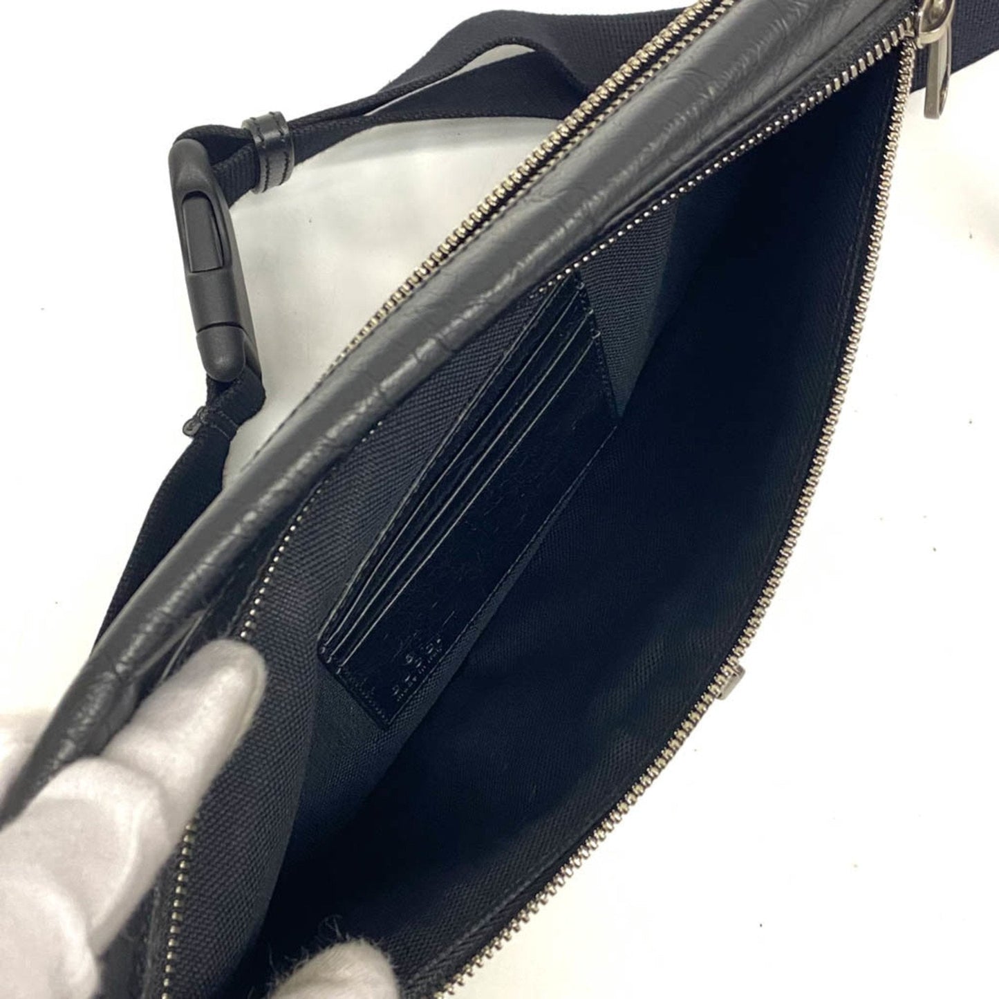 Luxury Gucci Trending 2025 Interlocking G  Leather Shoulder Bag ()