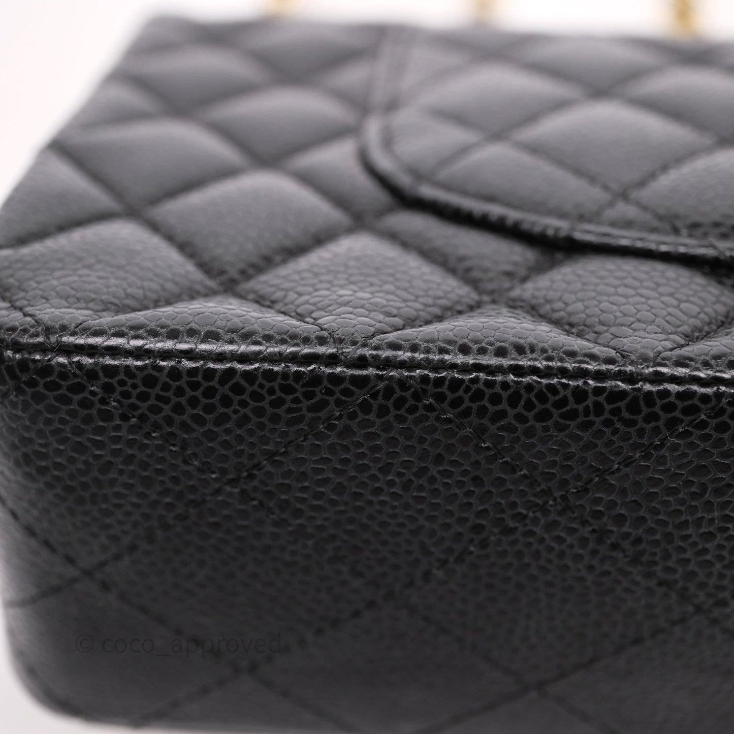 Chanel Classic M/L Medium Flap Quilted Black Caviar Gold Hardware