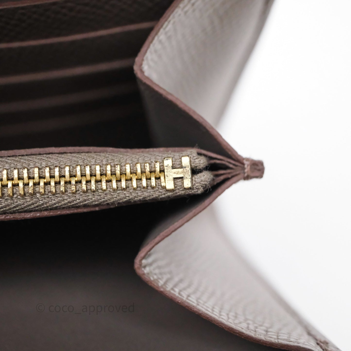 Hermès Constance To Go Wallet Gris Etain 8F Epsom Gold hardware