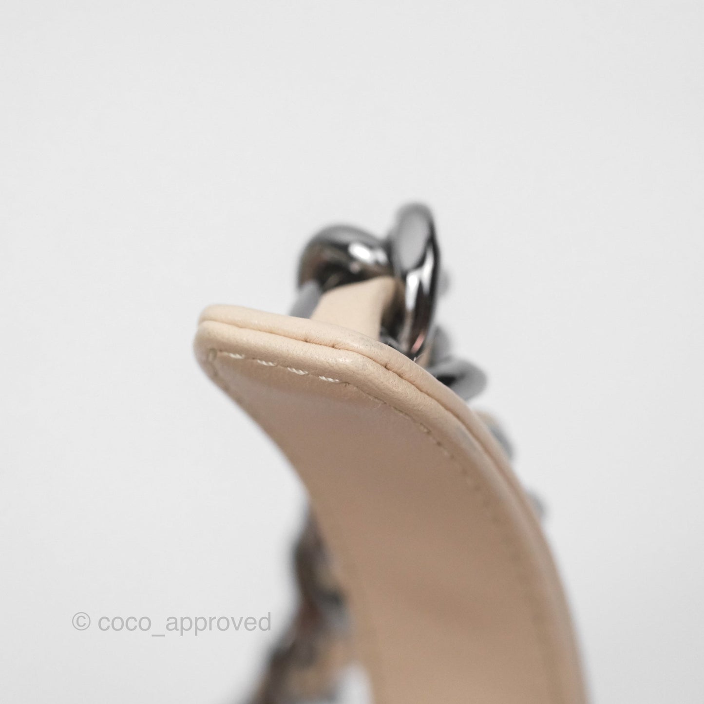 Chanel 19 Small Tweed Oreo Cream Mixed Hardware