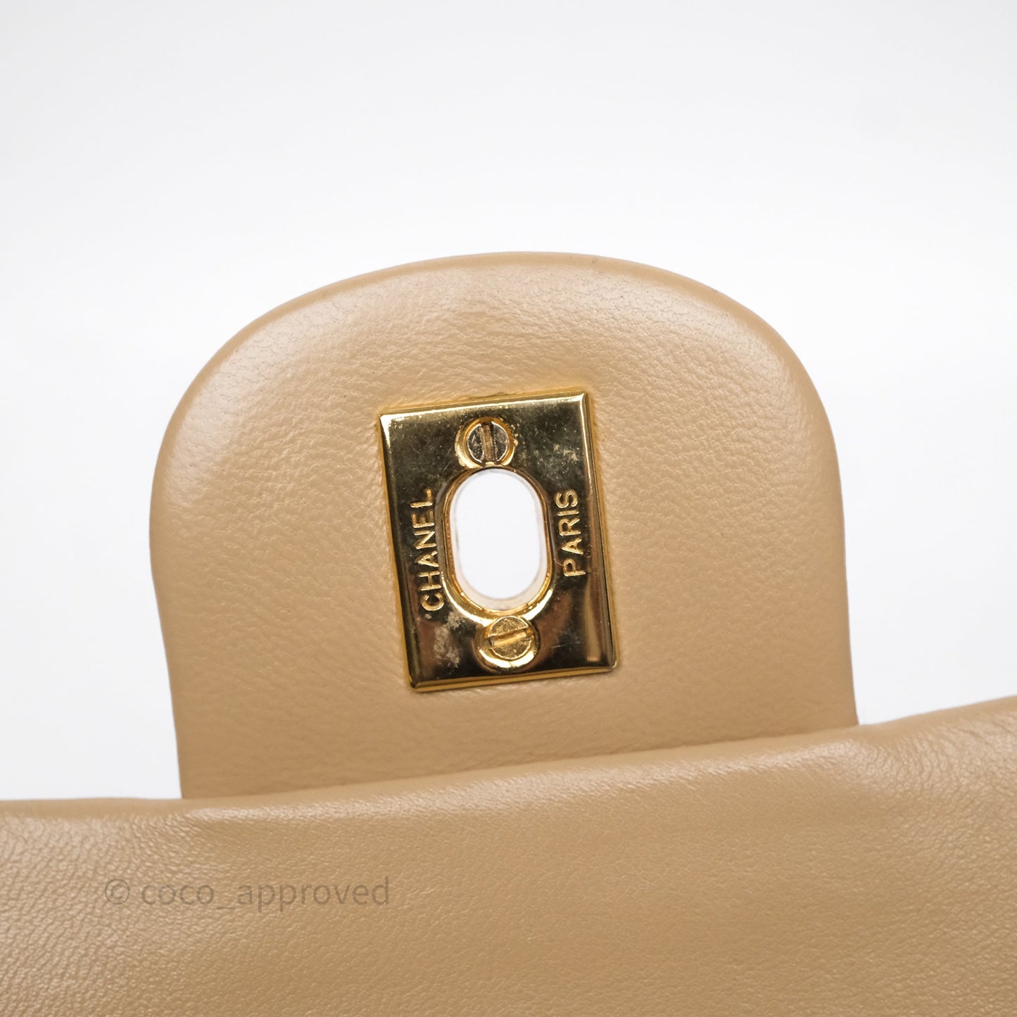 Chanel Vintage Medium Classic Flap Beige Lambskin 24K Gold Hardware