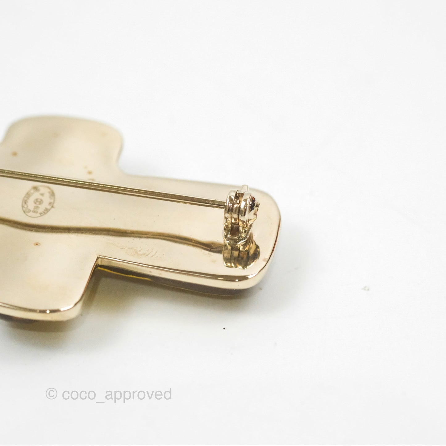 Chanel Cross Crystal CC Yellow Resin Brooch Gold Tone 19A