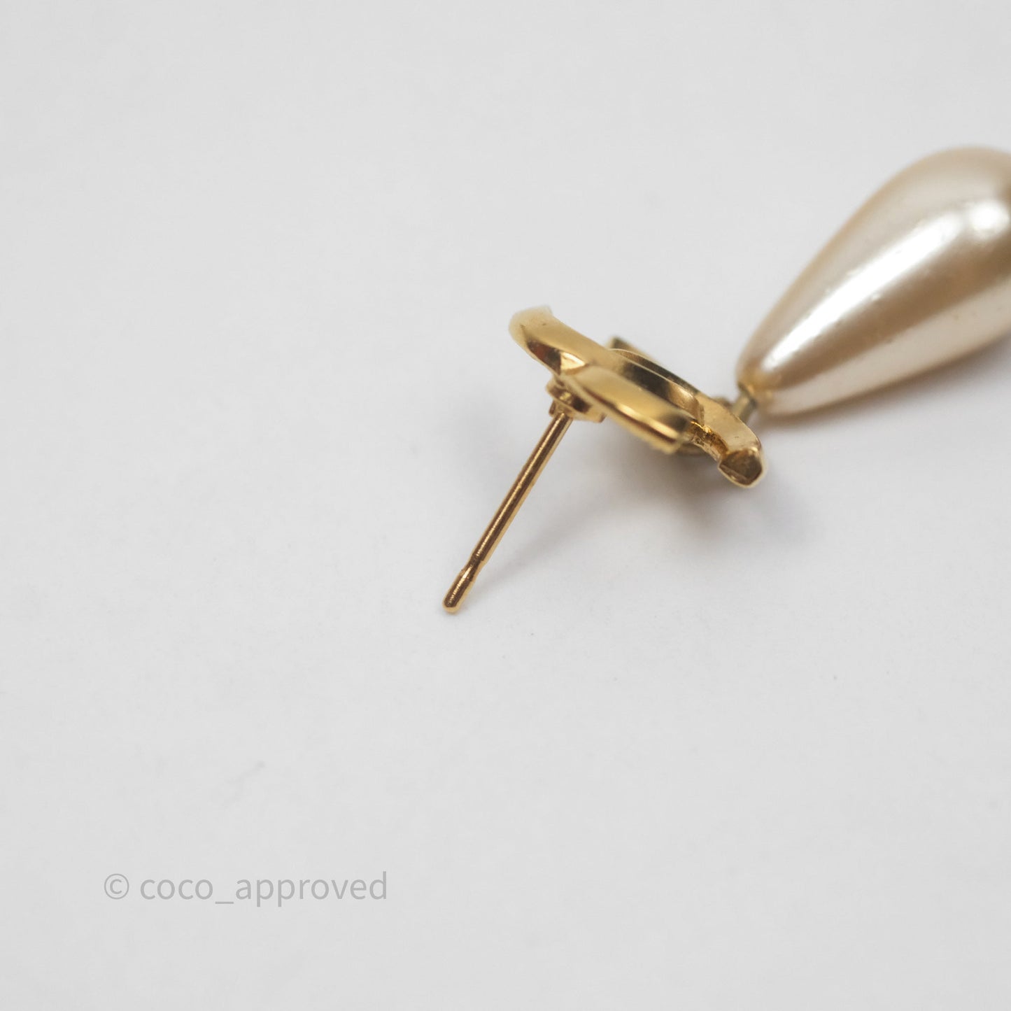 Chanel CC Drop Pearl Earrings Gold Tone 20A