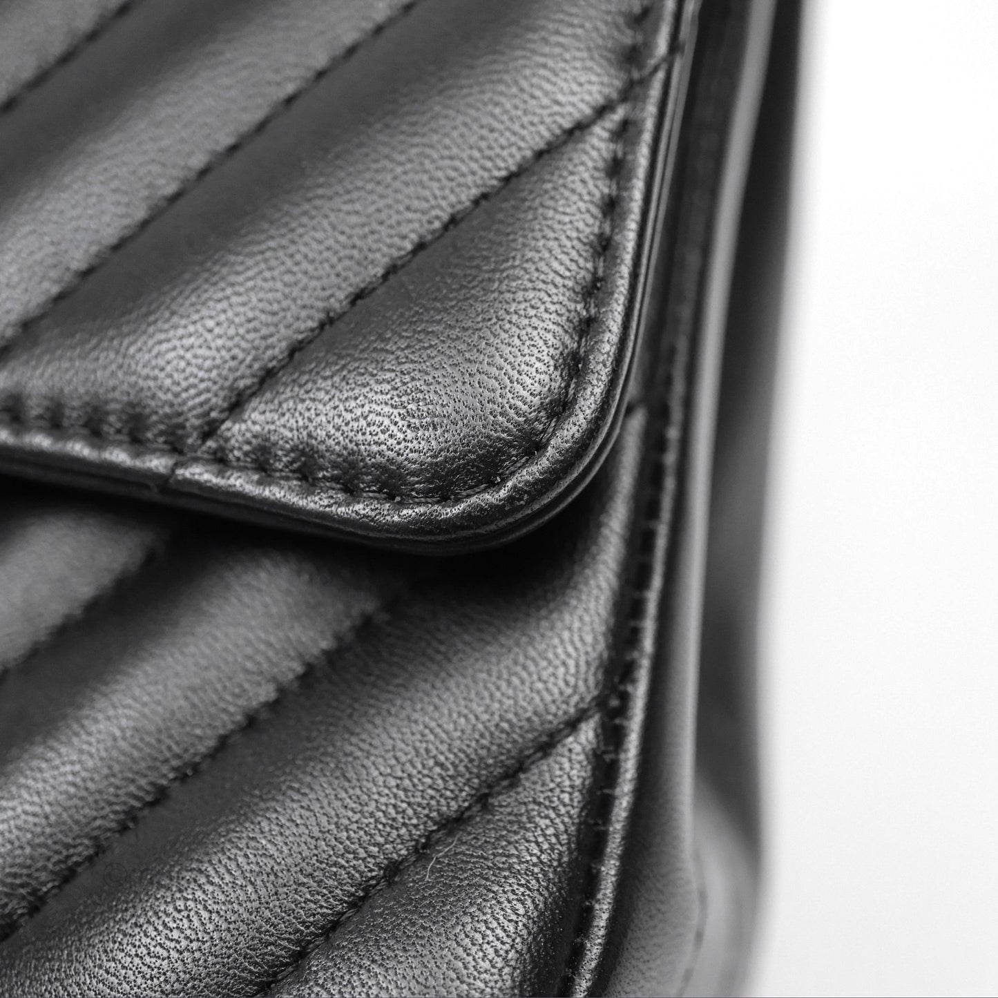 Chanel Classic M/L Medium Flap Chevron Black Lambskin Silver Hardware