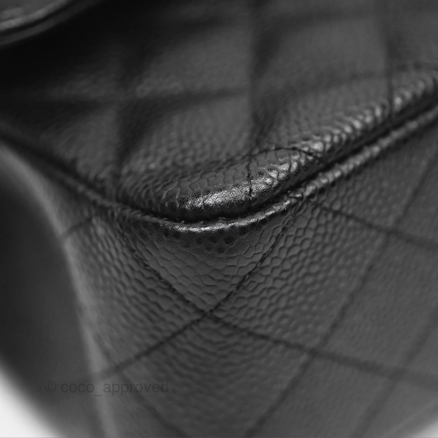 Chanel Classic M/L Medium Flap Quilted Black Caviar Gold Hardware