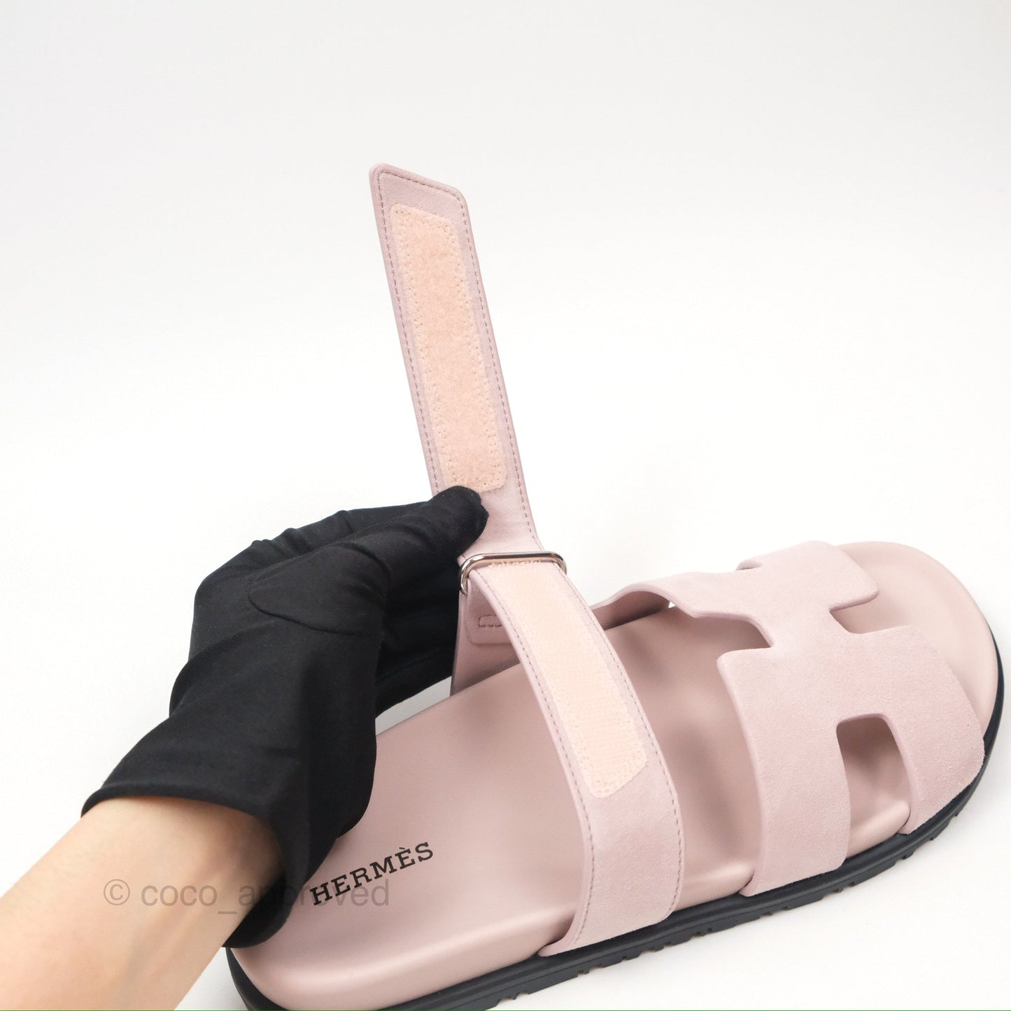 Hermès Chypre Sandals in Rose Porcelaine Size 37