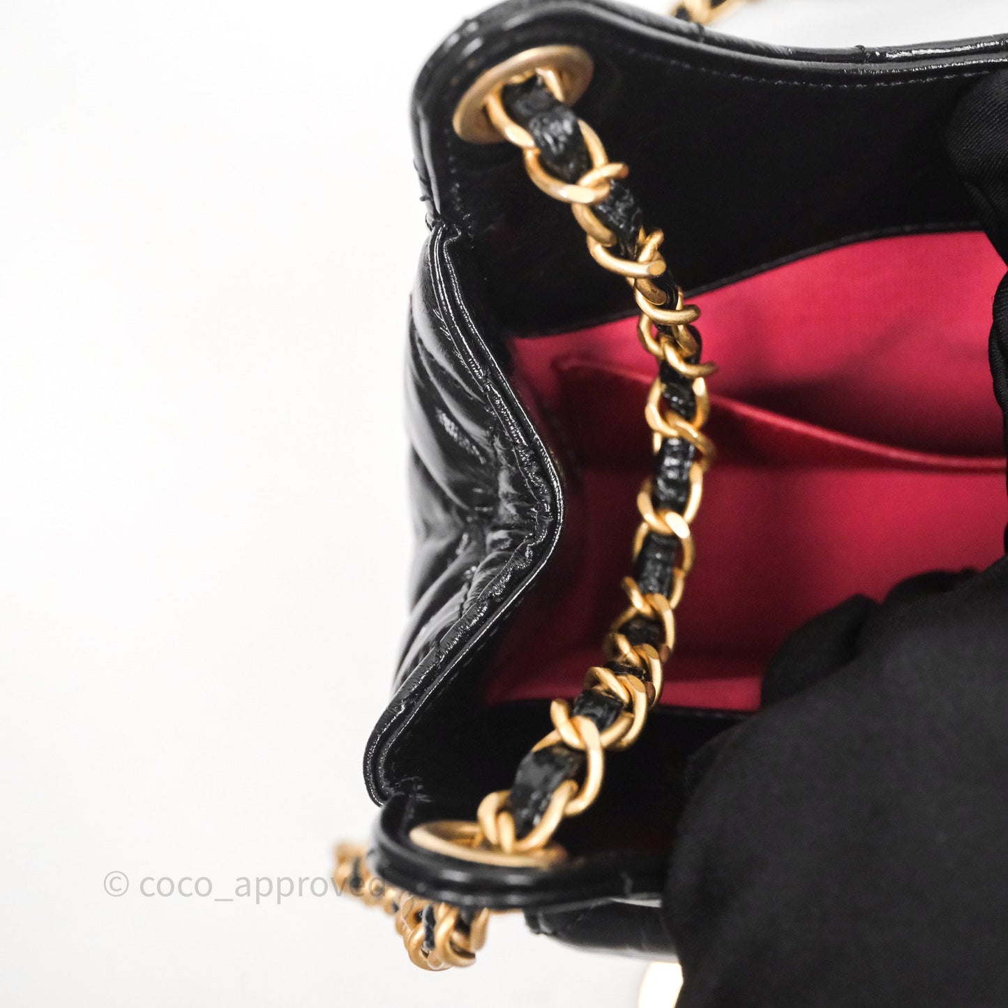 Chanel Small Wavy CC Hobo Black Shiny Crumpled Calfskin Aged Gold Hardware 23C