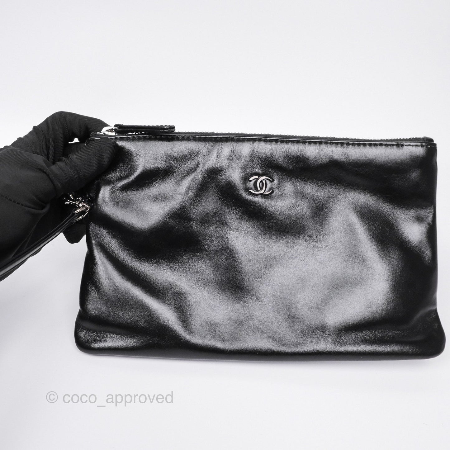 Chanel 22 Small Quilted So Black Shiny Crumpled Calfskin
