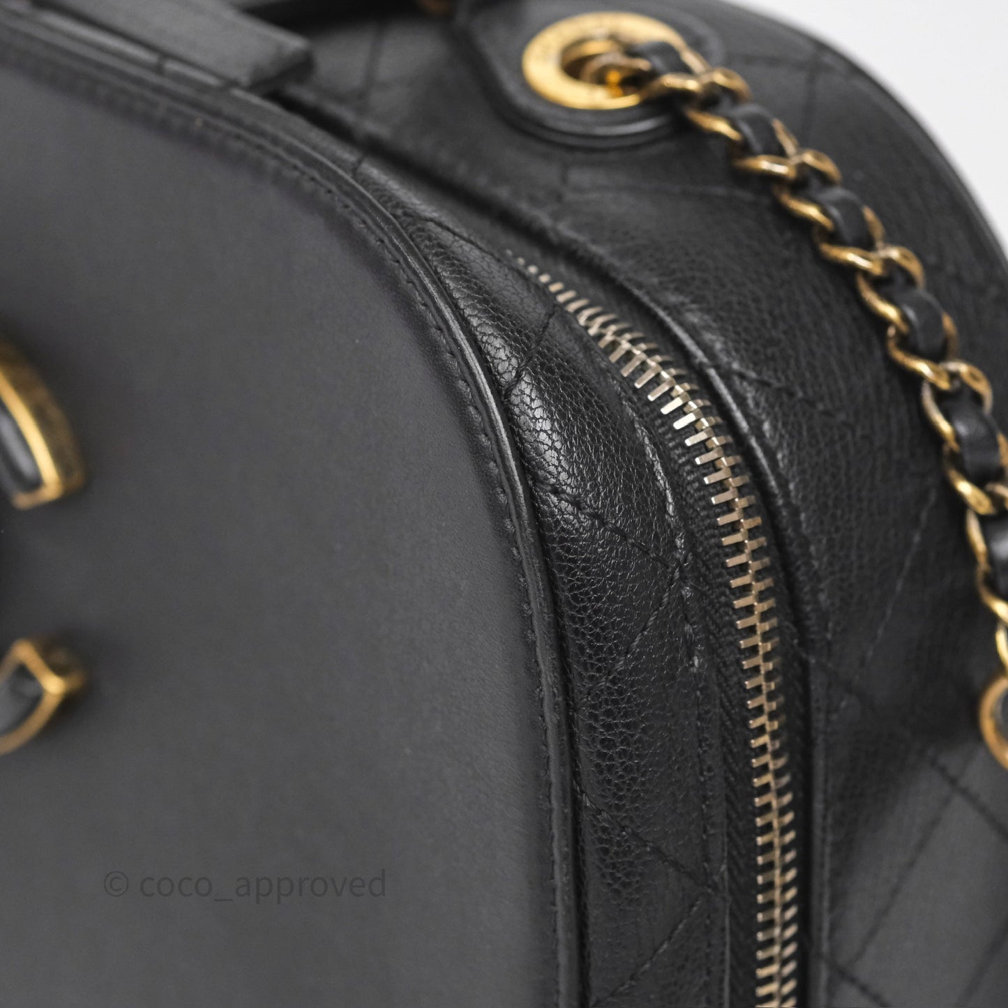 Chanel Coco Curve Vanity Black Calfskin & Goatskin Antique Gold Hardware