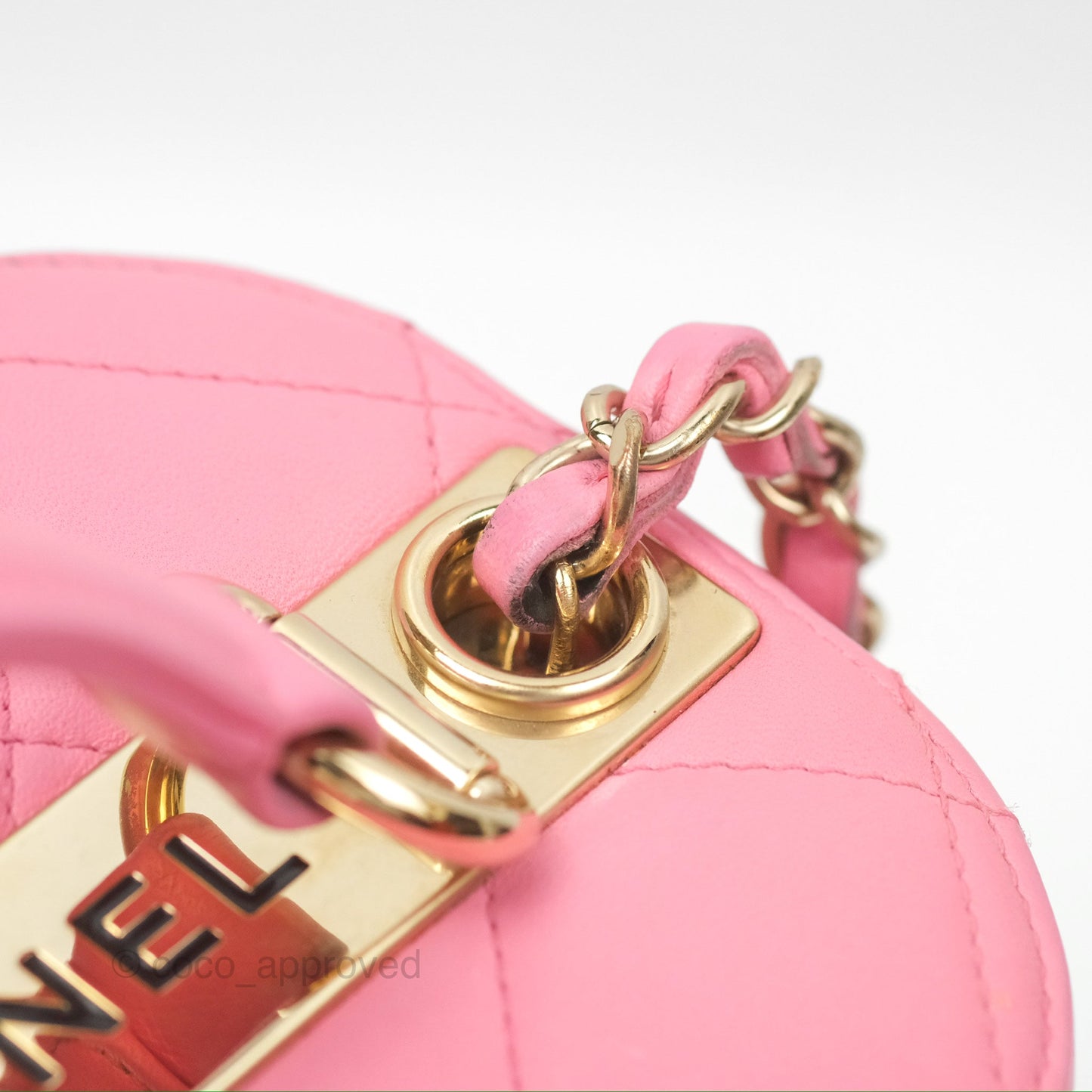 Chanel Small Quilted Top Handle Vanity Case Pink Lambskin Gold Hardware