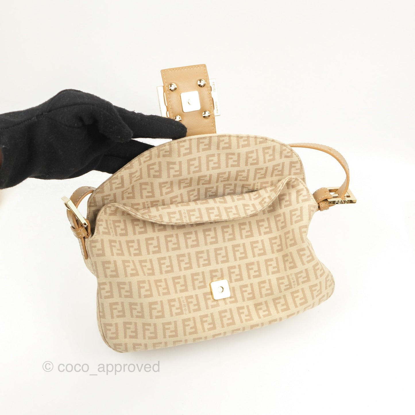 Fendi Vintage Baguette Shoulder Bag Beige Zucchino Canvas