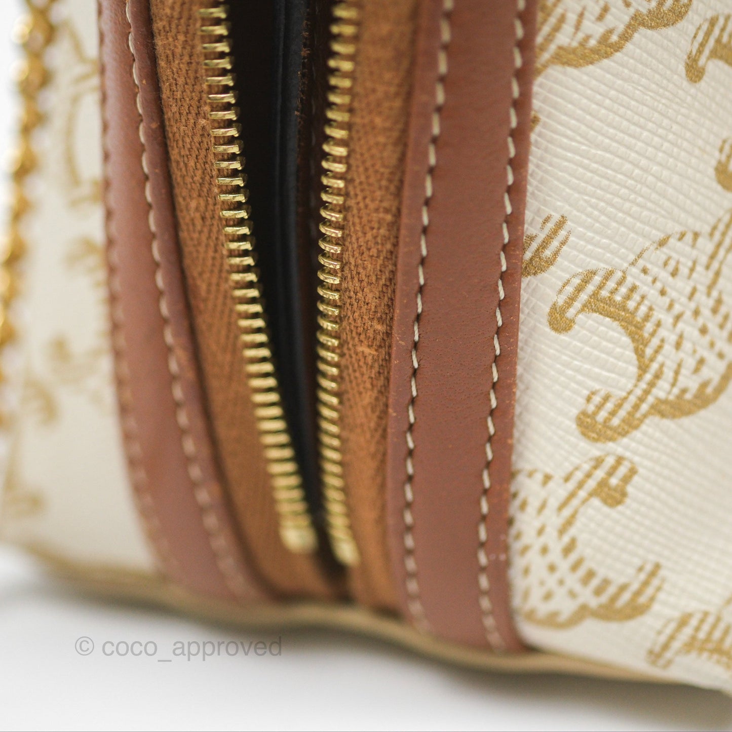 Celine Clutch With Chain Triomphe Canvas Lambskin White/Tan