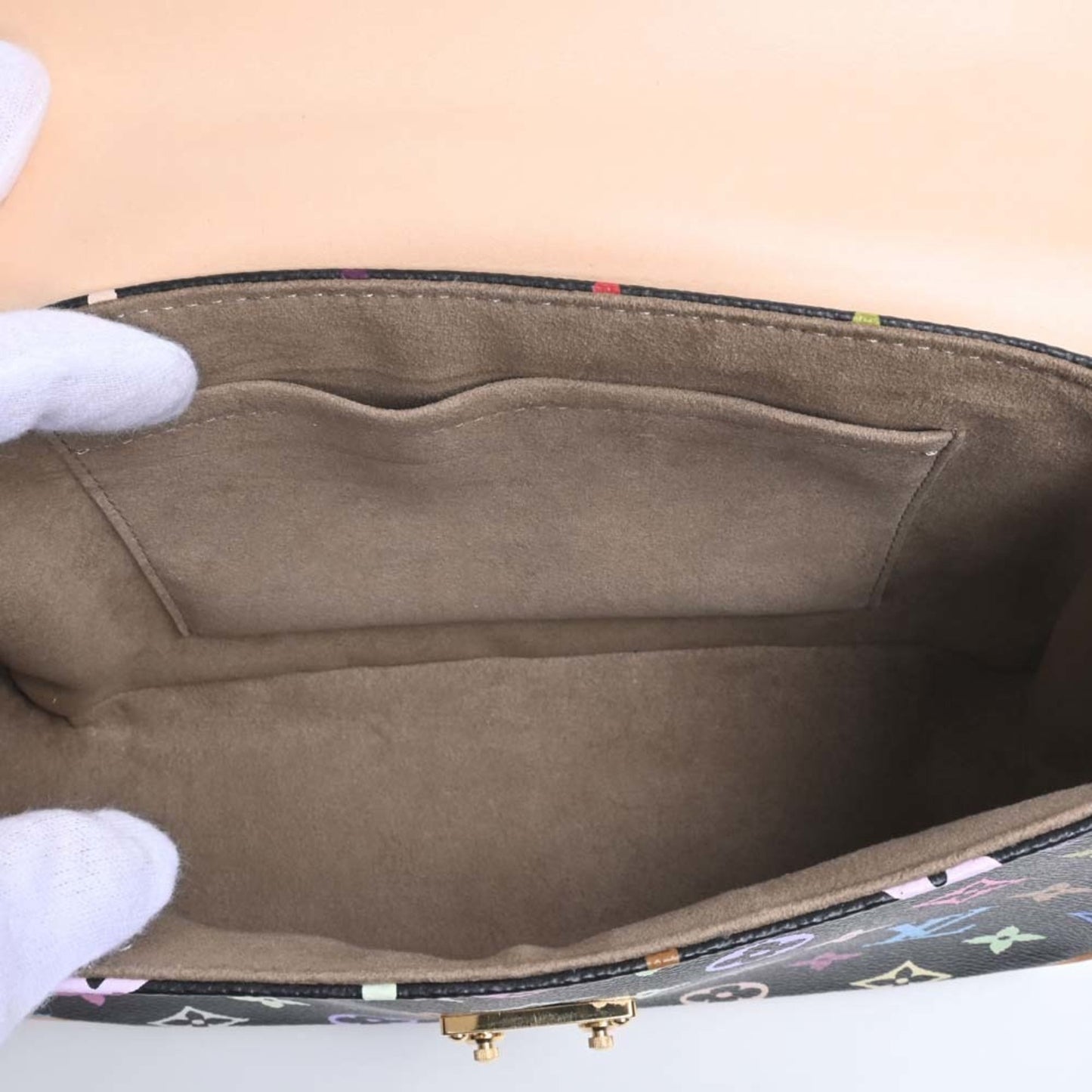 Louis Vuitton Sologne  Canvas Shoulder Bag ()