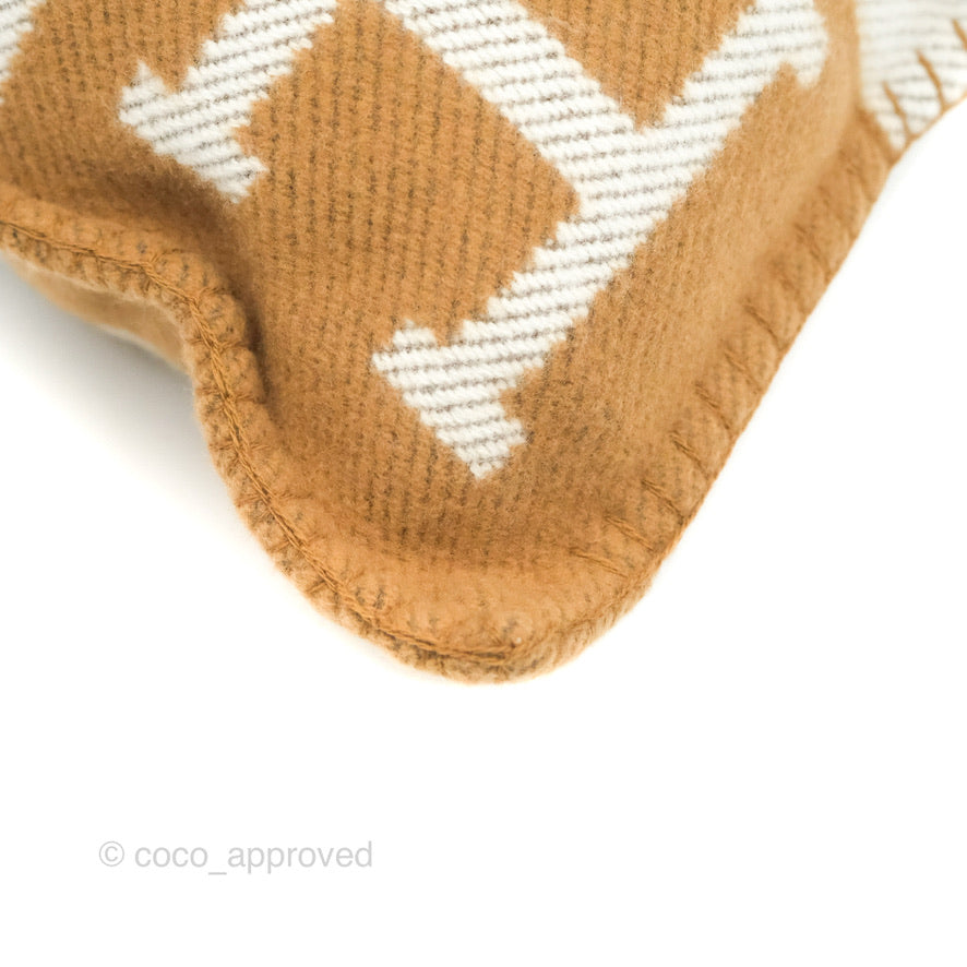 Hermes Small Avalon Pillow Écru / Camel