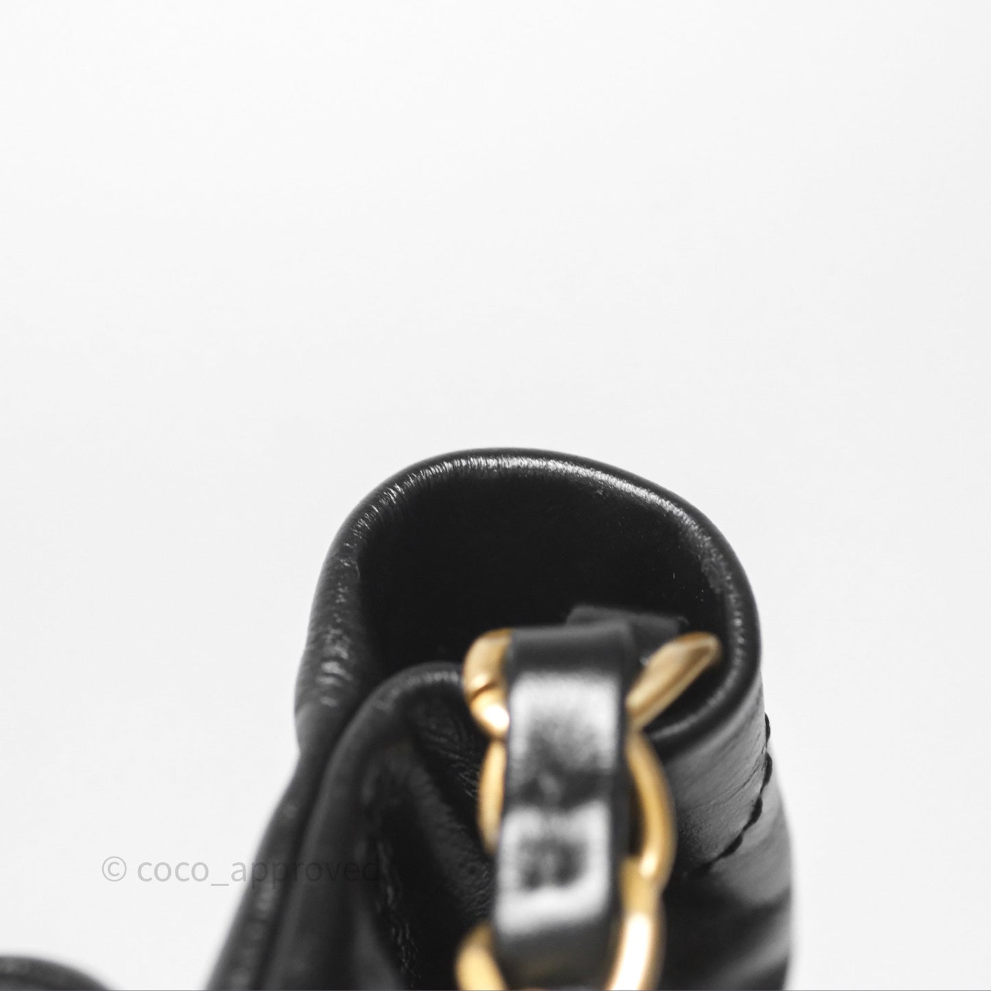 Chanel 22 Bag Medium Black Crumpled Calfskin Aged Gold Hardware