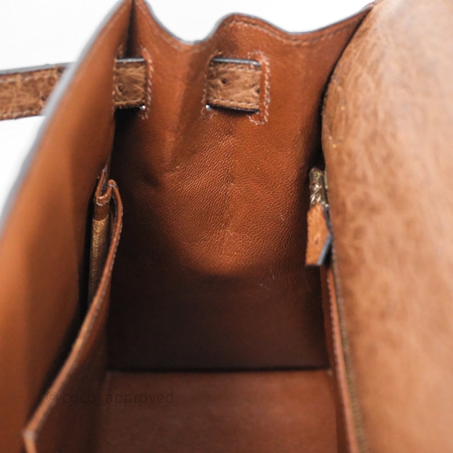 Hermès Kelly 28 Chocolate Ostrish Sellier Gold Hardware