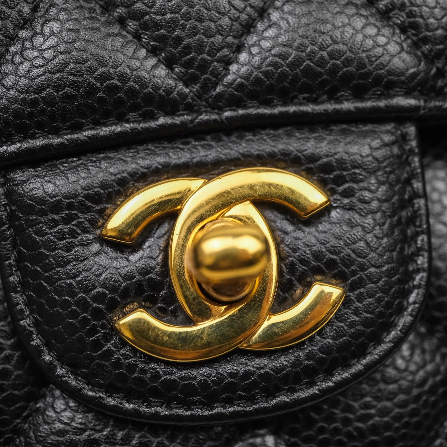 Chanel Classic M/L Medium Flap Quilted Black Caviar Gold Hardware