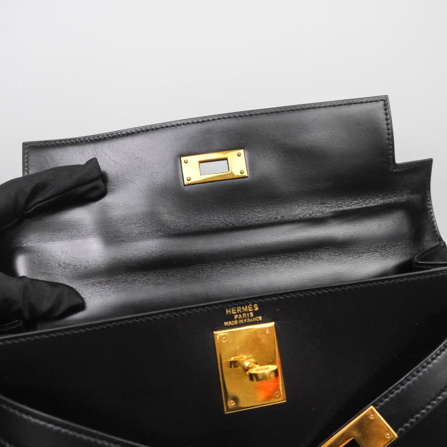 Hermès Vintage Kelly 28 Sellier Black Noir 89 Box Leather Gold Hardware
