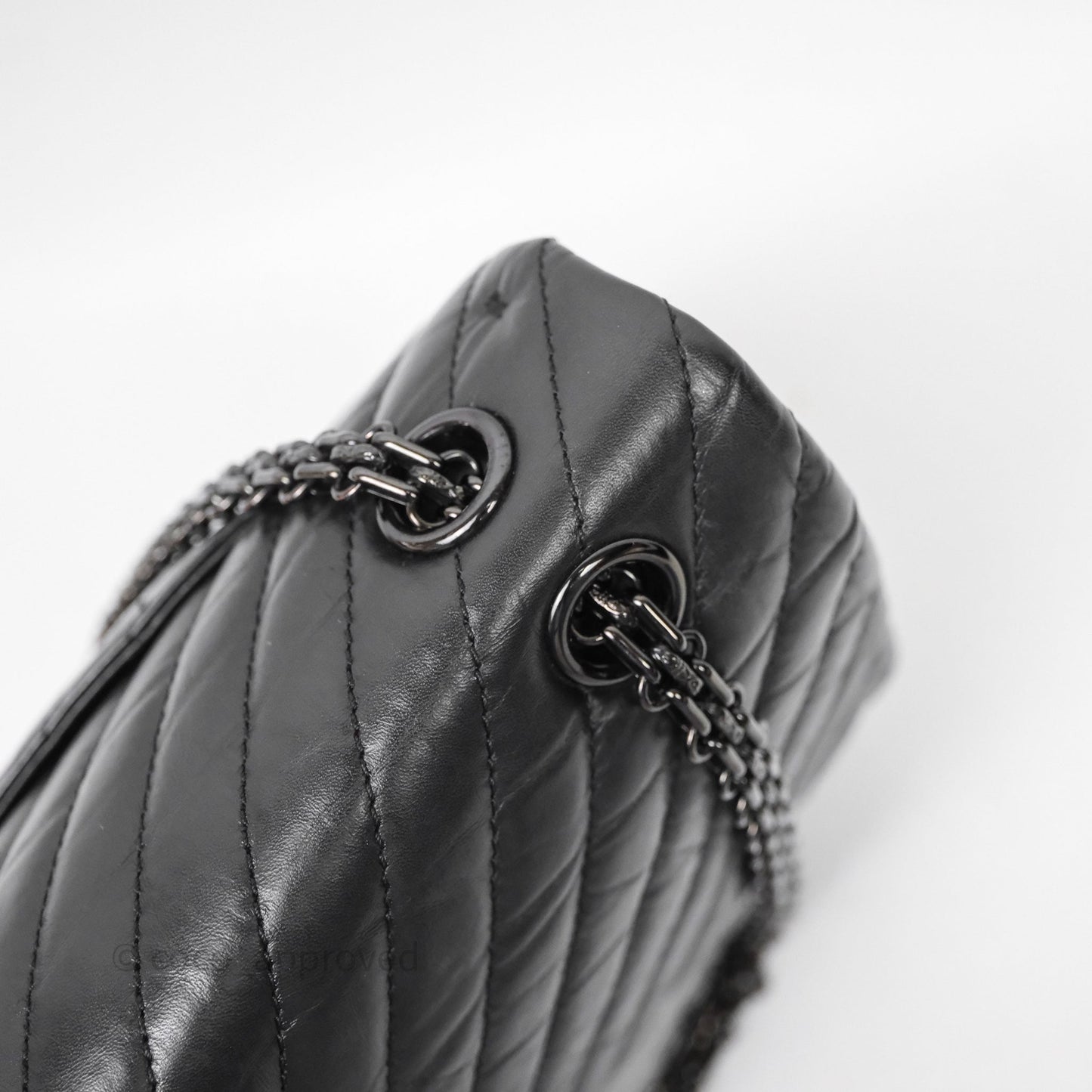 Chanel Reissue Medium 226 Chevron Aged Calfskin So Black