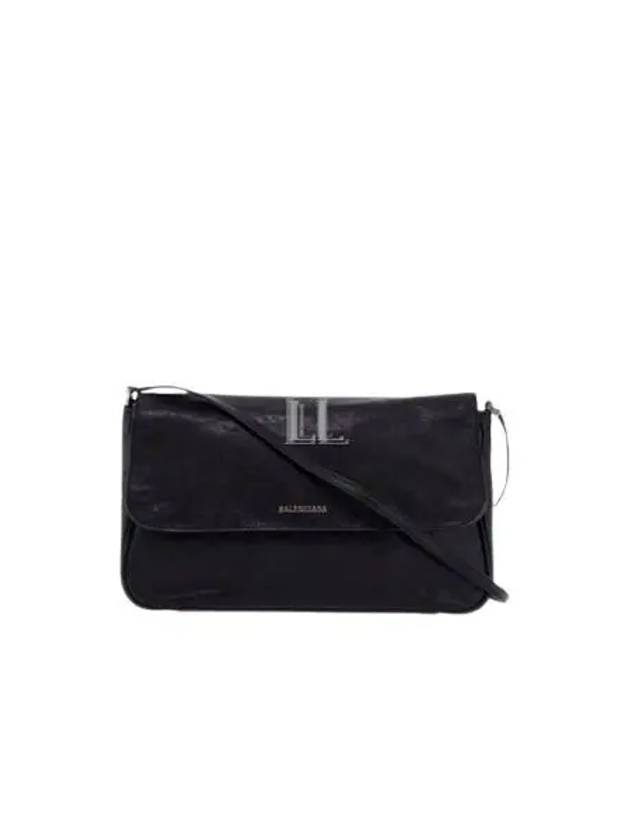 Luxury Balenciaga Grungy Cross Bag Black