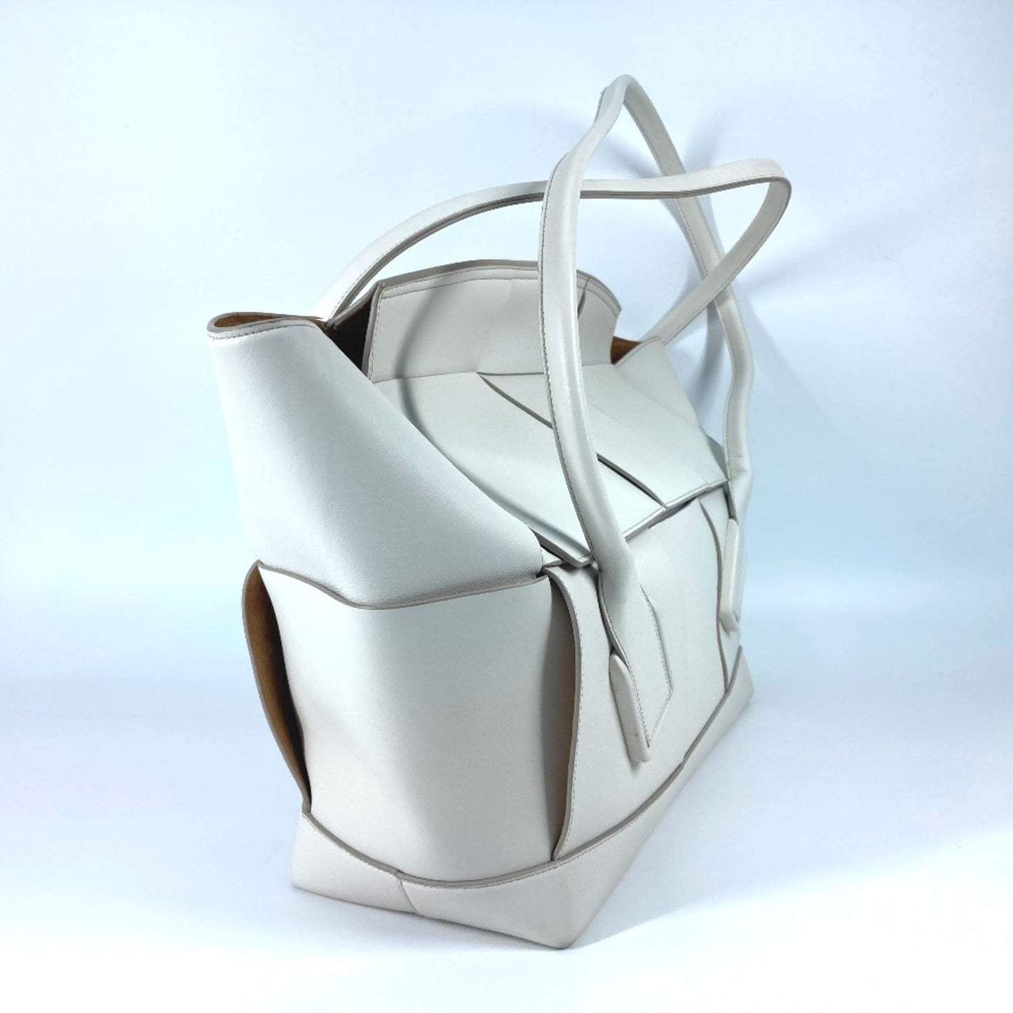Luxury Bottega Veneta  Leather Tote Bag ()