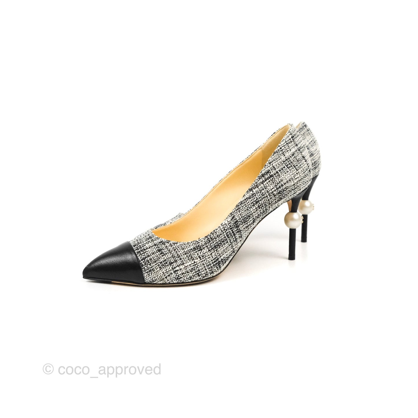 Chanel Classic Tweed And Black Calfskin Heels Size 38.5
