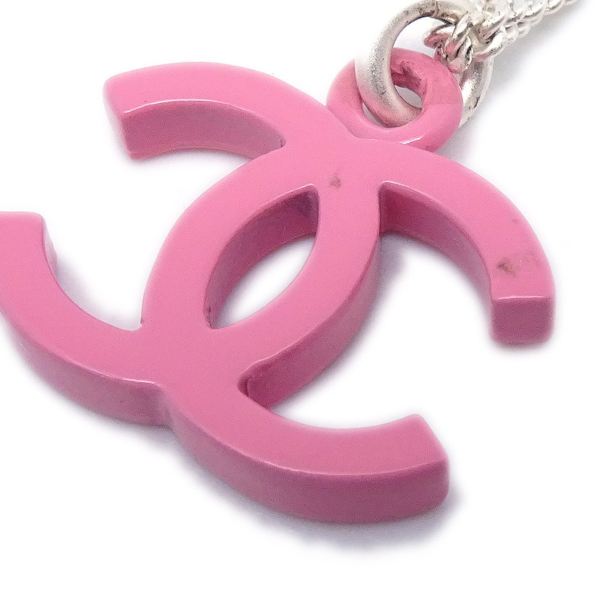 Luxury Chanel 2004 CC Silver Chain Necklace Pink