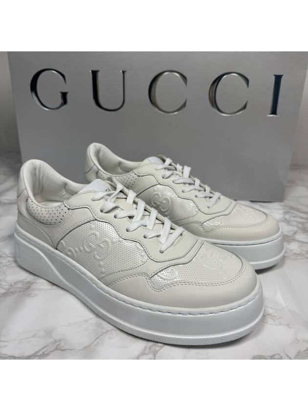 Luxury Gucci Trending 2025 GG Emboss Low Top Sneakers White