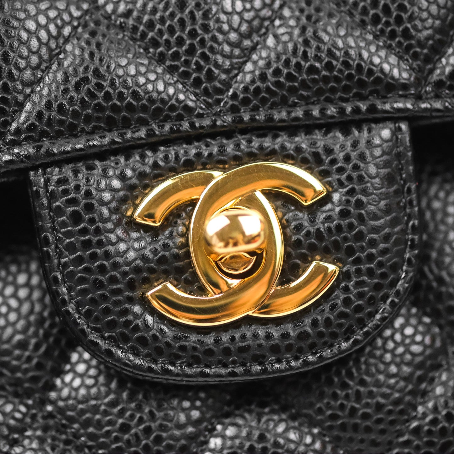 Chanel Classic M/L Medium Flap Quilted Black Caviar Gold Hardware