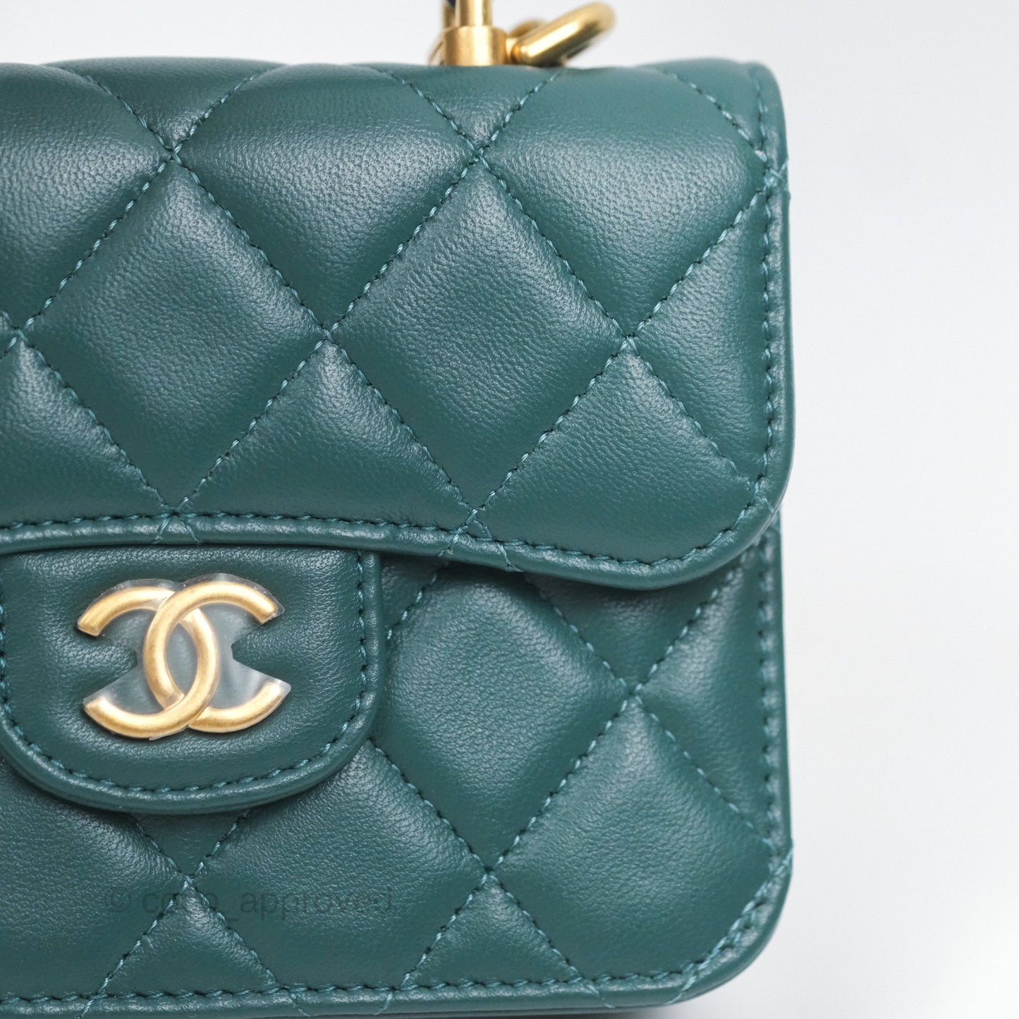 Chanel Mini Handle Clutch With Chain Green Lambskin Aged Gold Hardware