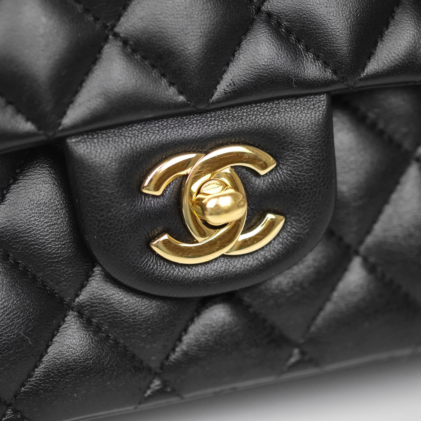 Chanel Classic M/L Medium Flap Quilted Black Lambskin Gold Hardware