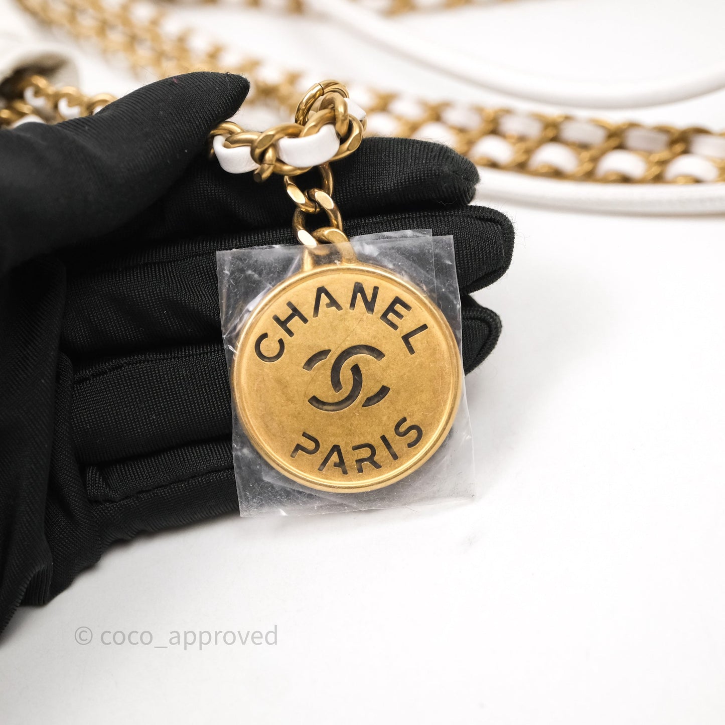 Chanel 22 Mini Bag White Calfskin Aged Gold Hardware