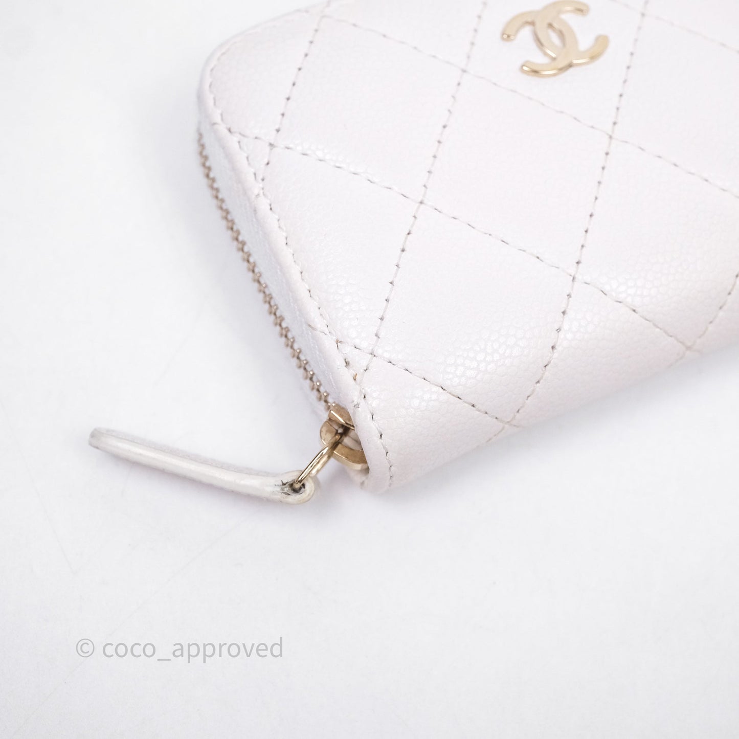 Chanel Classic Zipped Coin Purse White Caviar Gold Hardware
