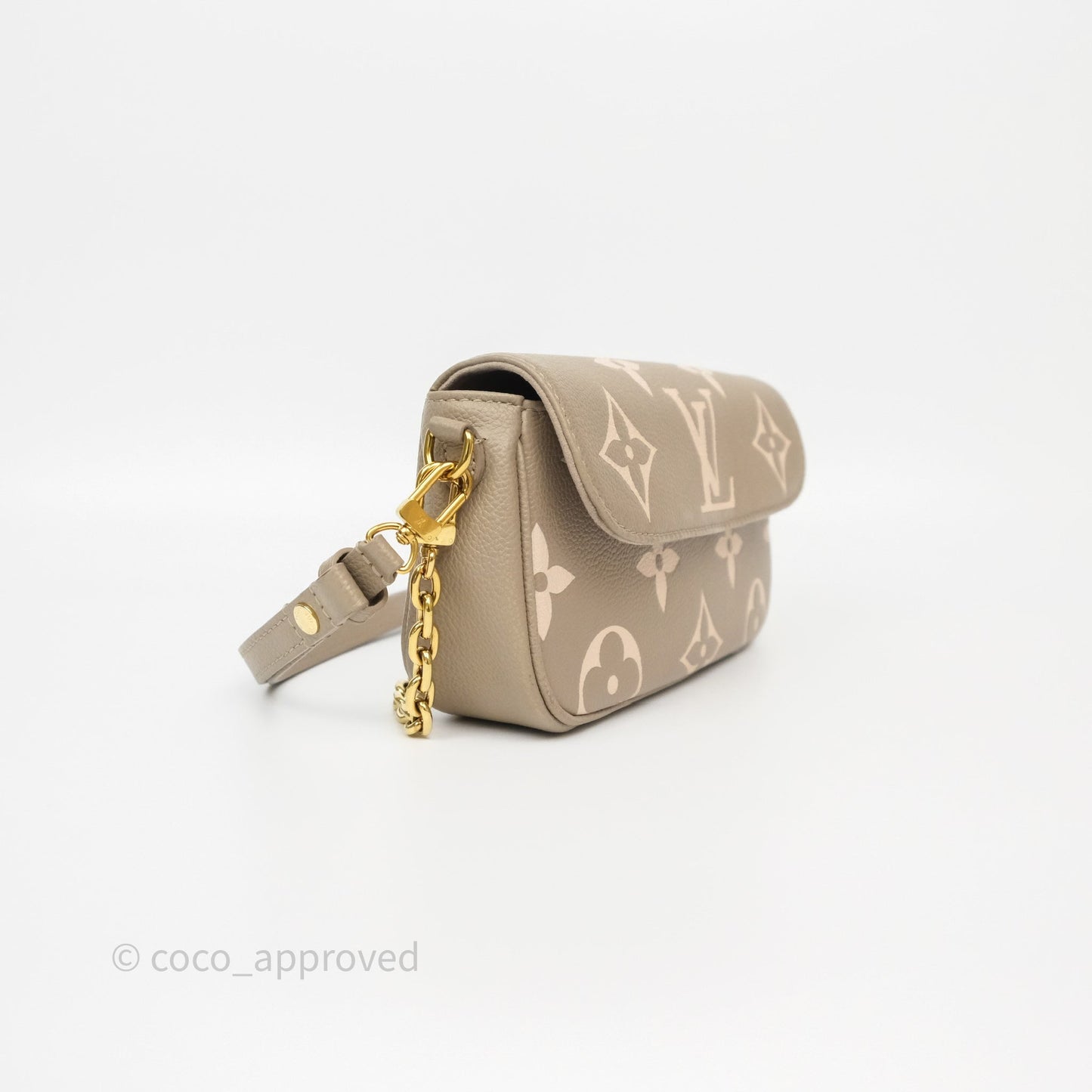 Louis Vuitton Ivy Wallet on Chain Monogram Empreinte Dove/Cream