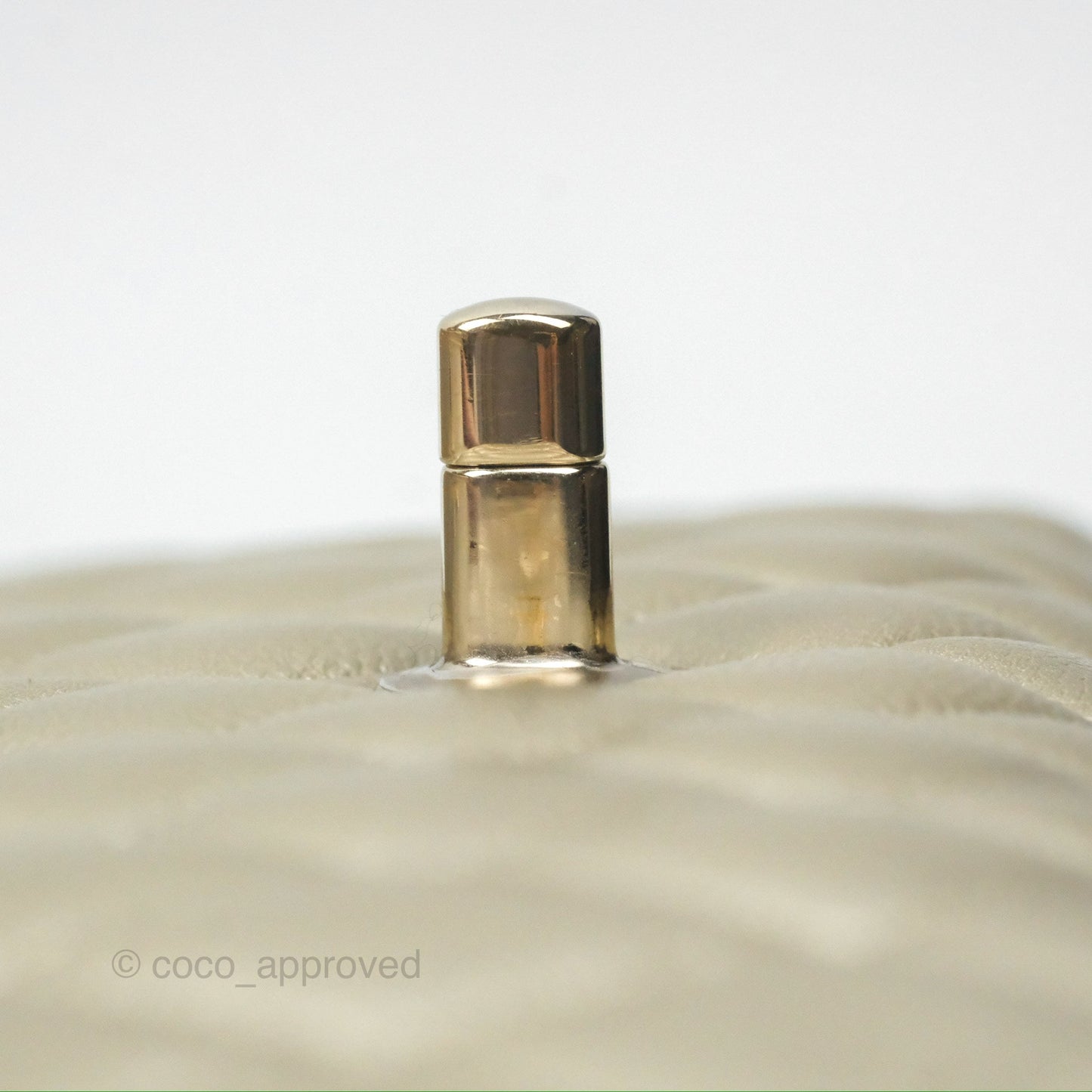 Chanel Classic M/L Medium Flap Quilted Gold Caviar Gold Gold Hardware