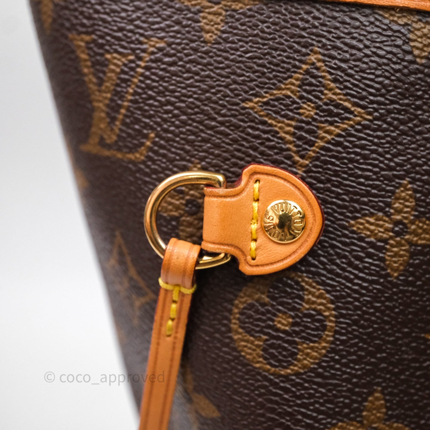 Louis Vuitton Neverfull MM Tote Bag Monogram Canvas