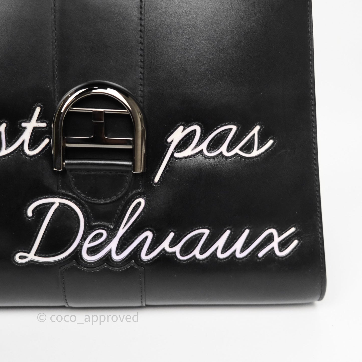 Delvaux Brillant L'Humour MM Black Calfskin