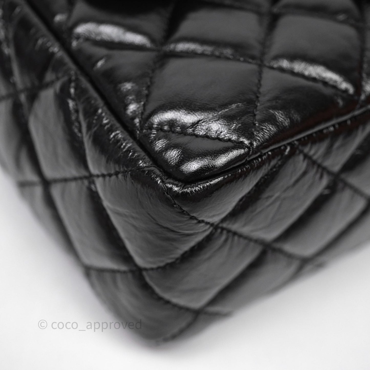 Chanel Medium Quilted Wavy CC Hobo Black Shiny Crumpled Calfskin Aged Gold Hardware