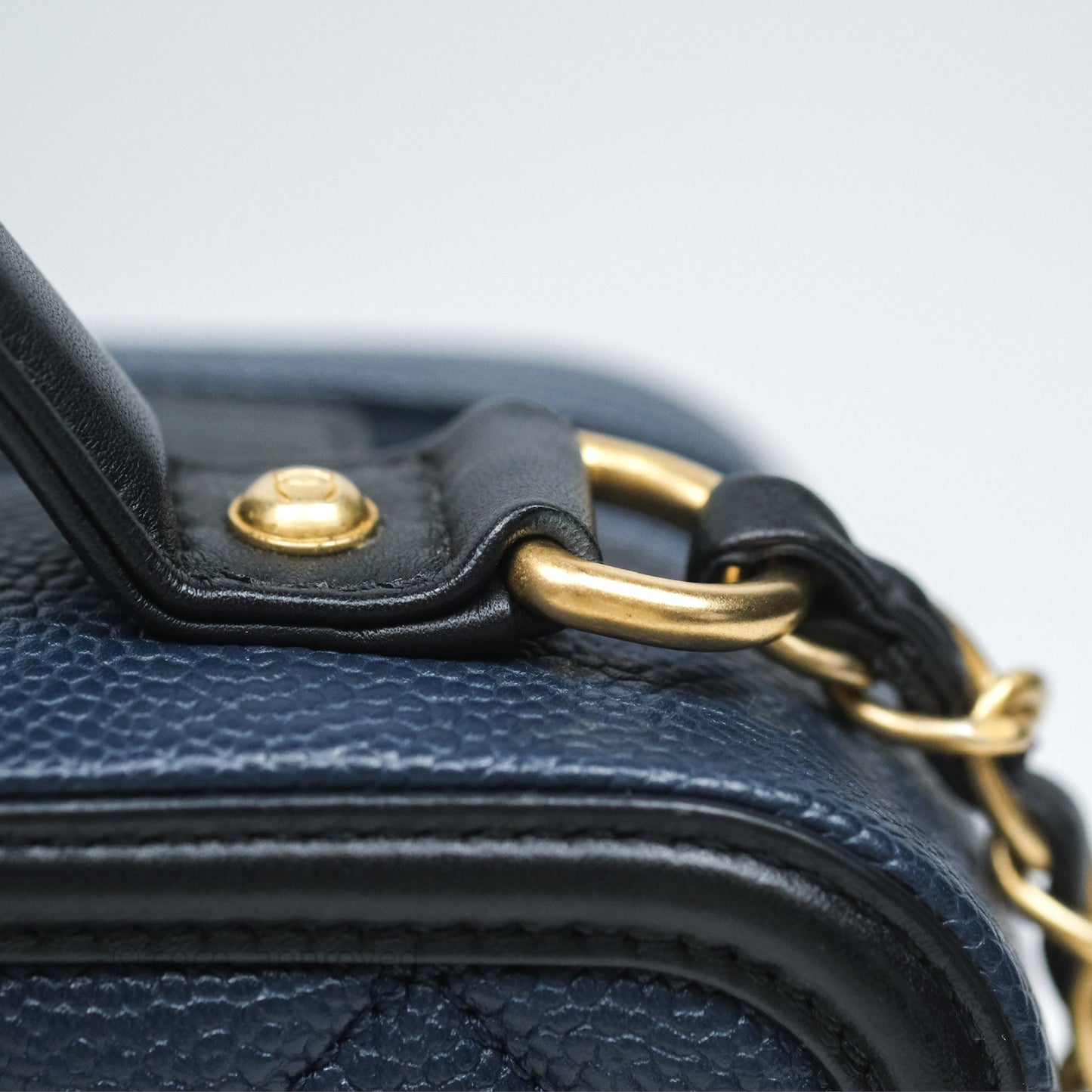 Chanel Quilted Medium CC Filigree Vanity Case Dark Navy Caviar Gold Hardware