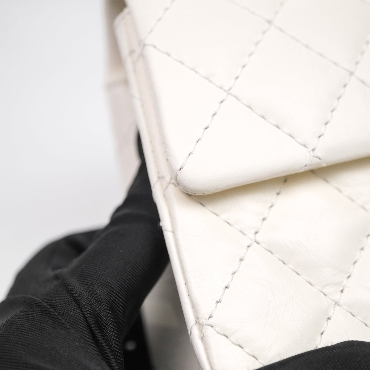 Chanel Mini Reissue 224 White Calfskin Aged Gold Hardware