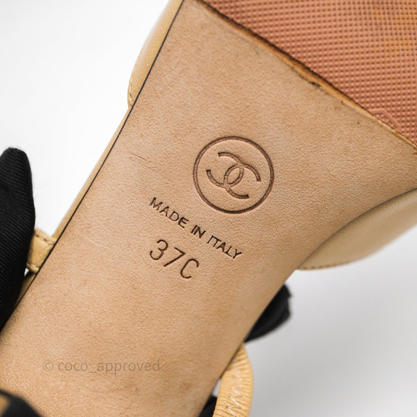 Chanel Classic Slingback Beige Black Leather Size 37