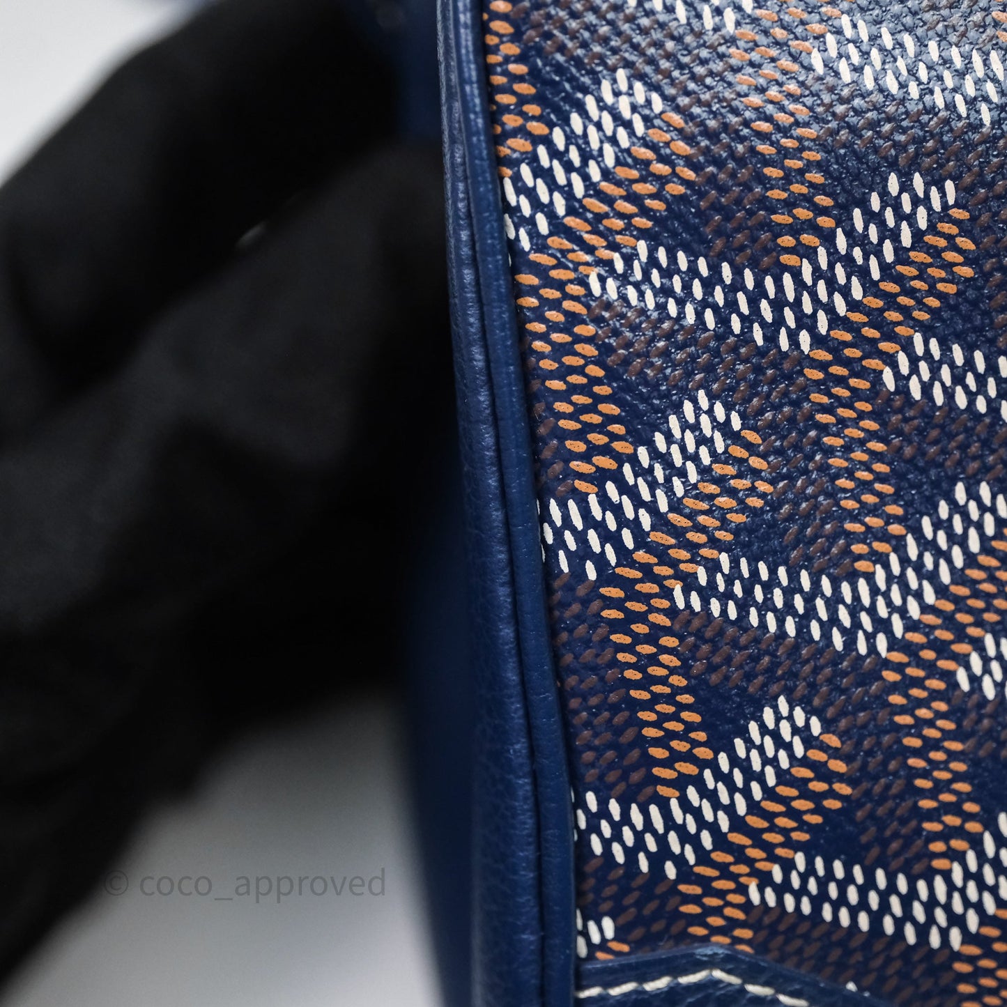 Goyard Saïgon Mini Bag Chevroches Calfskin Navy Silver Hardware