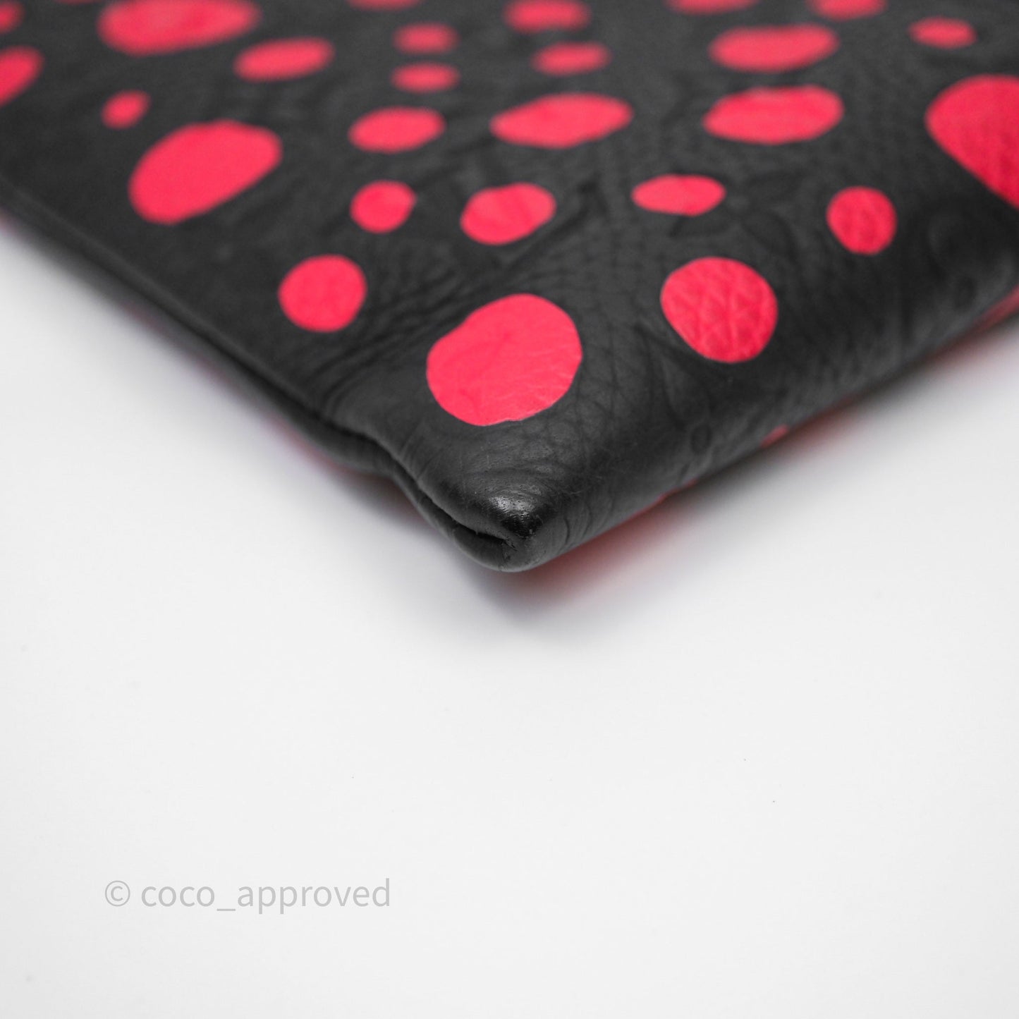 Louis Vuitton x Yayoi Kusama Pochette To Go Infinity Dots Monogram Taurillon Black Red